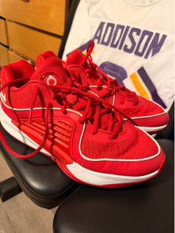 Used KD 16 TB “University Red” size 10