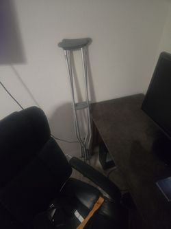 Medical Grade Crutches