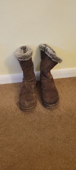 Women's Size 7 Brown Winter Boots