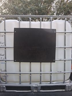 Tote tanks