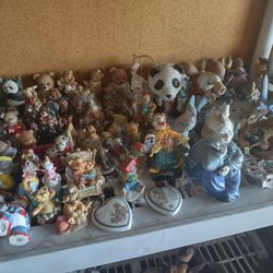 LOT OF VARIOUS FIGURINES