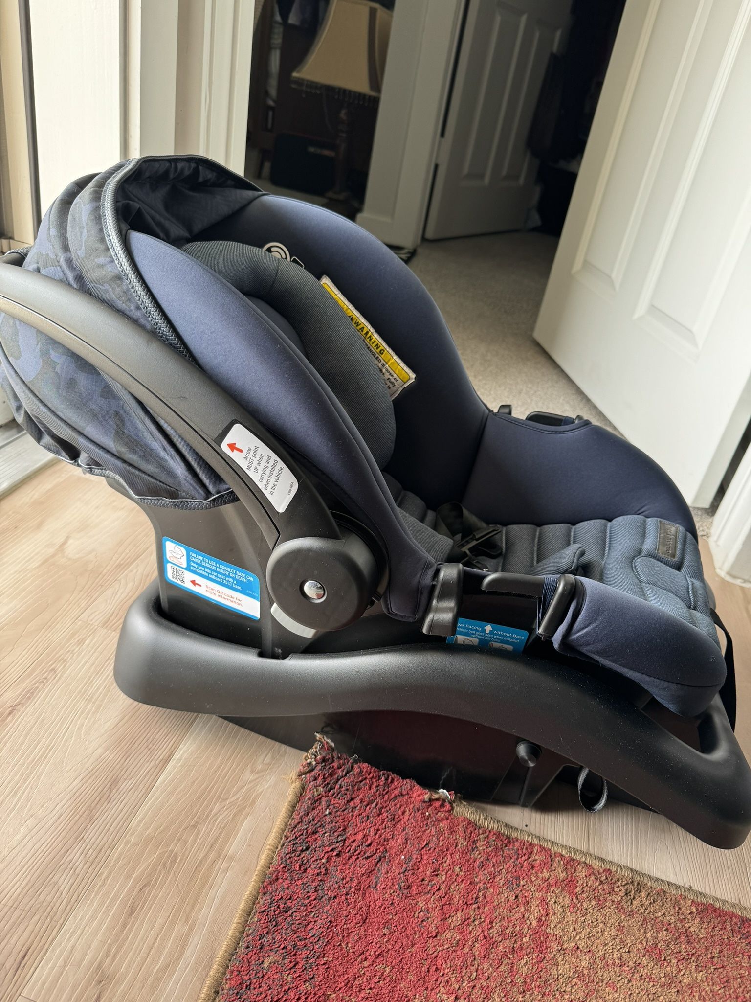 Baby Car Seat  / Stroller 