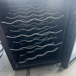 Koolatron Wine Fridge