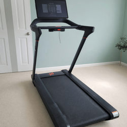 2022 Peloton Tread – Good Condition, HD Touchscreen - Bloomfield, CT