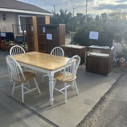 Table With 4 Chairs 