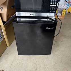 Mini Fridge & 1.9 Cu Ft Microwave 