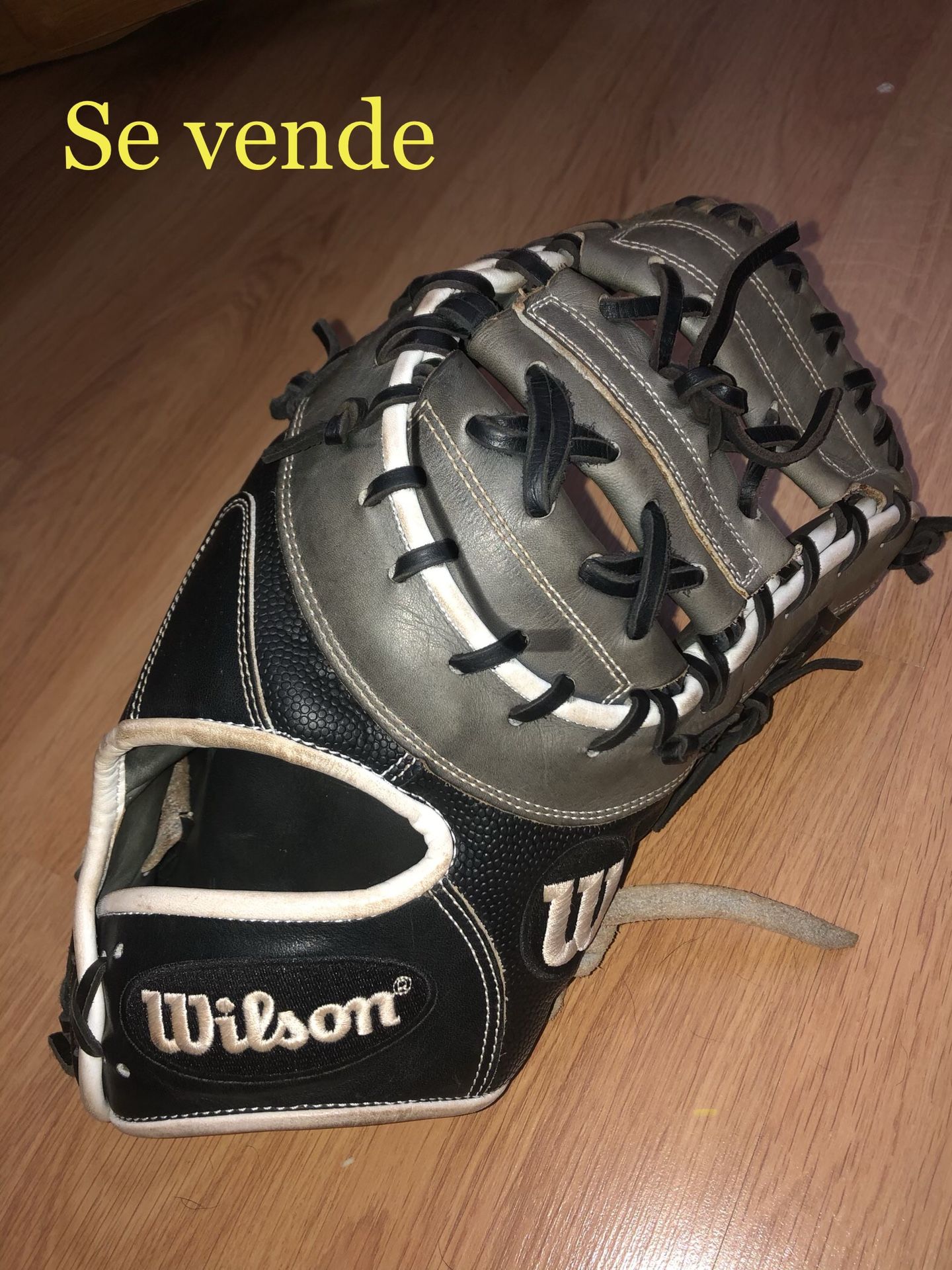 Baseball / softball Glove A2000