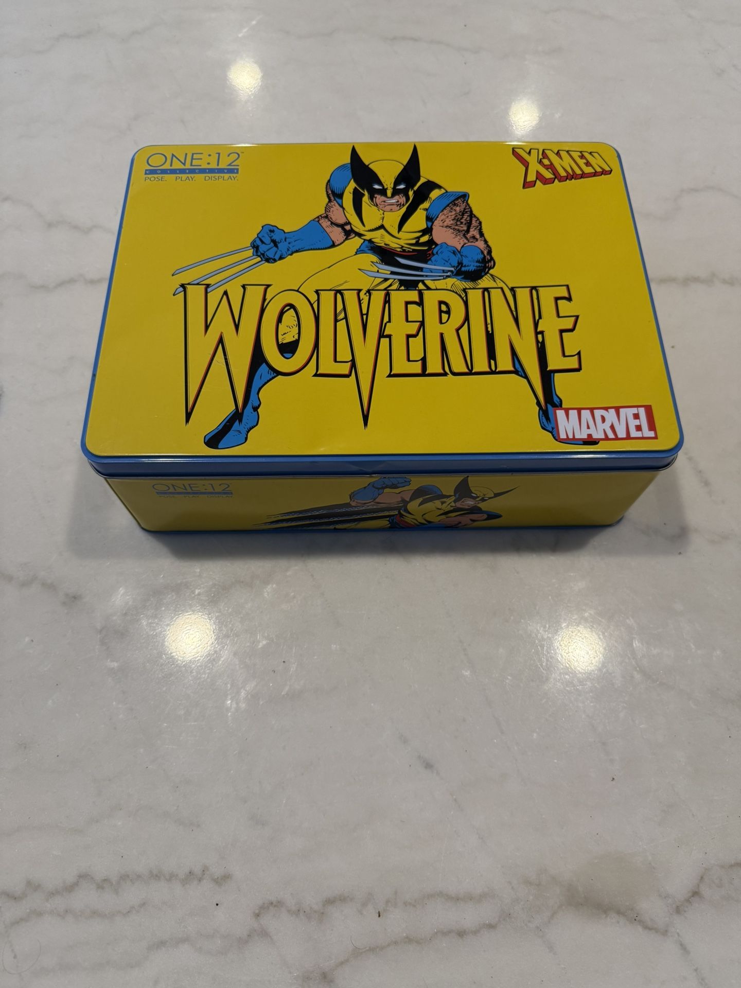 Mezco - Marvel One:12 Collective Wolverine Deluxe Steel Box Edition