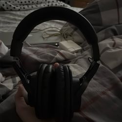 Audio-technical Professional Headphones