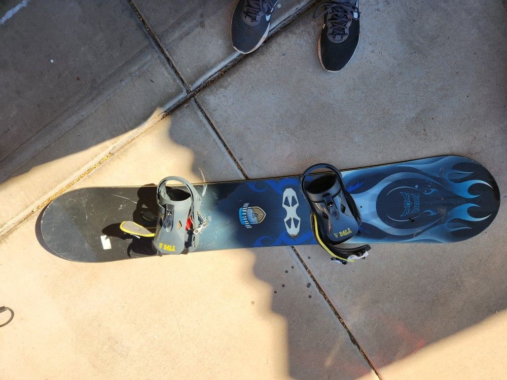 Snowboard And Bag Read Desription