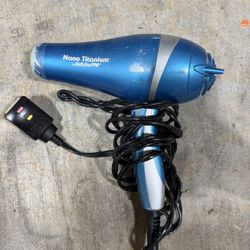 Hairdryer