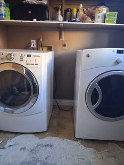 MAYTAG washer and GE dryer gas
