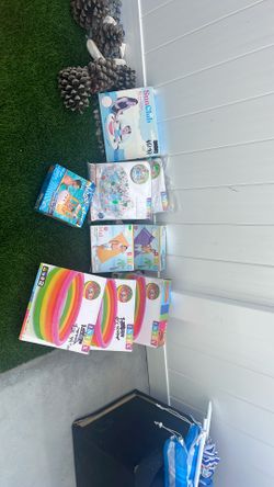 Pool Floats / Pools / Baby Pools