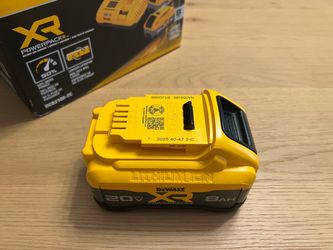 Brand New DeWALT 8Ah XR POWERPACK Battery (DCB2108) x1