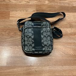 COACH SIZE BAG 