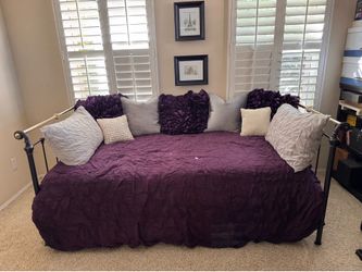 Charles P Rogers Daybed/Trundle Bed