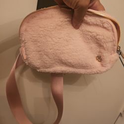 Lulu lemon pink furry