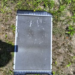 Newer Radiator Fits  a  1986  Chevy S 10