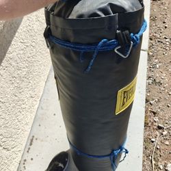 Good Condition Boxing Bag. We Didn't Use It.