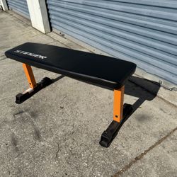 Flat Weight Bench 