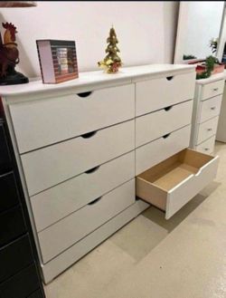 Dresser Eight Drawers Kathy/ Cajoneras Ocho Gavetas
