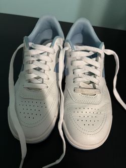 New Balance Sneakers Size 4 / Woman’s Size 5 