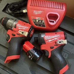 Milwaukee 3497-22 M12 FUEL 12V 2-Tool Combo Kit (Hammer Drill & Impact Driver) 