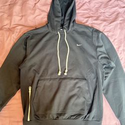 Nike DRI-FIT Sweater