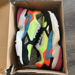 Adidas Falcon 8.5 