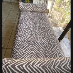 Very Stylish Sofa And Bed