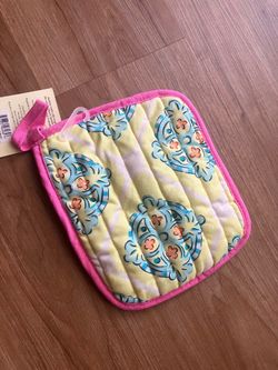 Pineapple Pot Holder & Oven Mitt Set - New with Tags