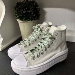 Converse Womens High Tops New 