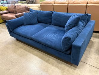SUTTER STREET Ocean Blue Deep Seated Microplush Sofa with Wooden Base
