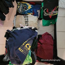 Second hand clothes.