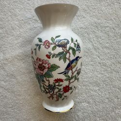 Vintage AYNSLEY Bone China 6” PEMBROKE vase w/ gold rim Made in England 