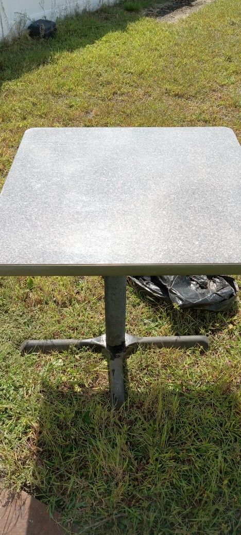 Restaurant  Tables