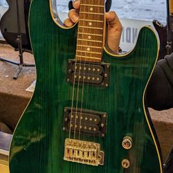 
Samick LS-25 DOS /TBL Guitar
Made it Korea
Rare 