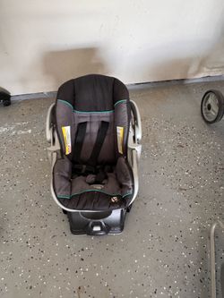 Rear facing car seat