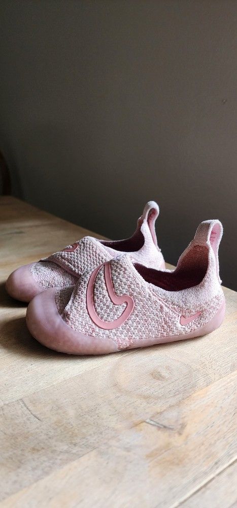 Nike Swoosh