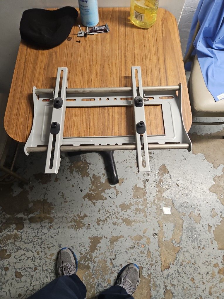 T V Mountefor Heavy T Vs
