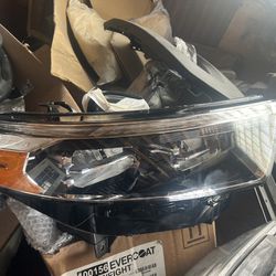 2022 Ford Explorer Passenger Right Side Headlight New Oem