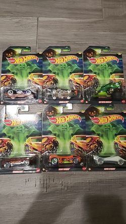 Hot wheels 2020 Halloween set of 6