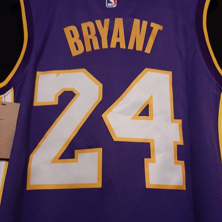 Nike Kobe Bryant LA Lakers NBA Icon Edition Jersey Swingman Medium 44 for  Sale in Yorba Linda, CA - OfferUp