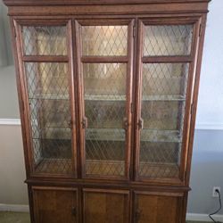 CHINA CABINET 