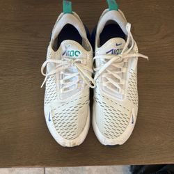 Nike Air 270