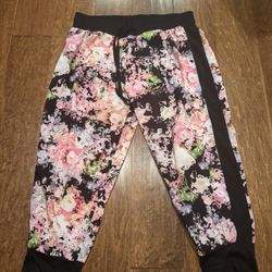 Woman’s Cynthia Rowley Joggers Size Medium Shipping Available 