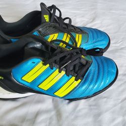 Indoor Soccar Shoes US 5.5 ADIDAS