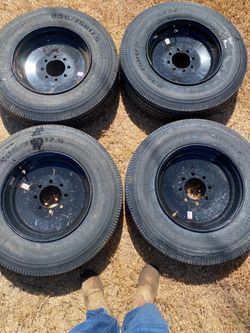 18 ply brand new trailer tires and heavy duty wheels
