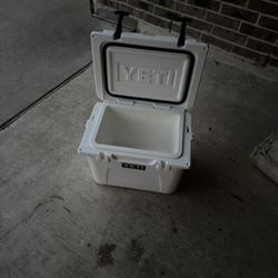 Yeti Roadie 20 Cooler