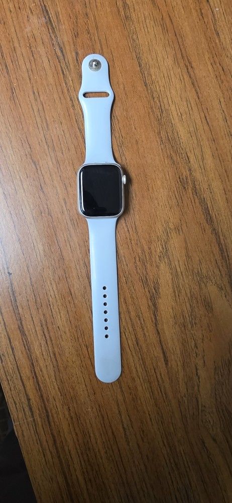 Iphone 13 Unlocked & Apple Watch Series 8